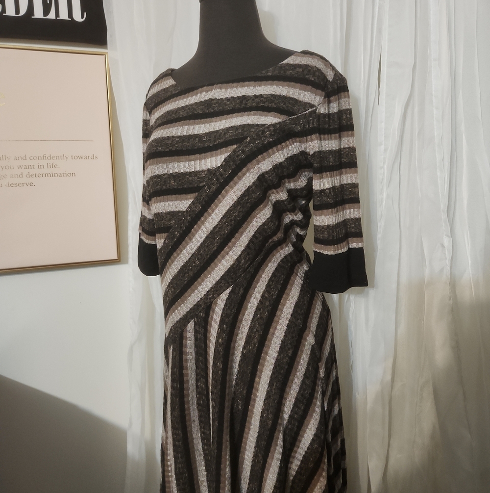 Rabbit Designs size 14 women's dress #003 - Picture 3 of 15